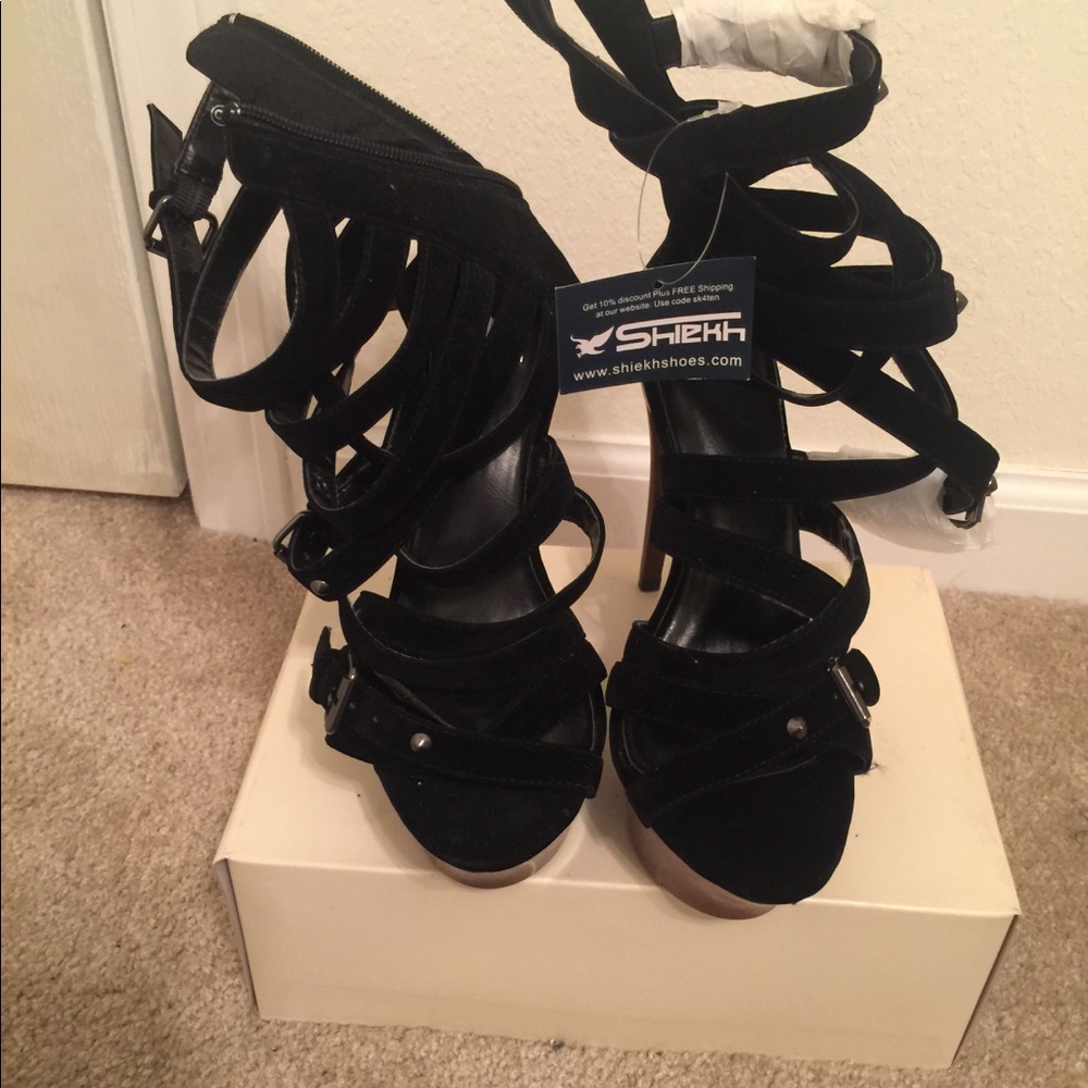 Platforms - Picture 2 of 3
